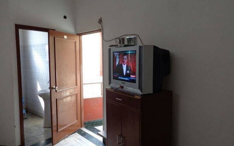 Hotel Dhindsa Plaza 1, Mohali 4